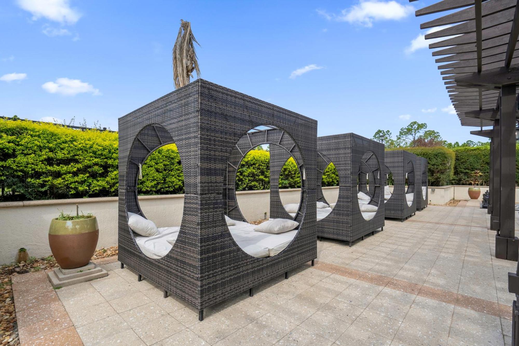 Cozy & Elegant 4Br Enchanted Townhouse - 1 Mile To Disney With Resort Pool, Gym, & Jacuzzi 奥兰多 外观 照片
