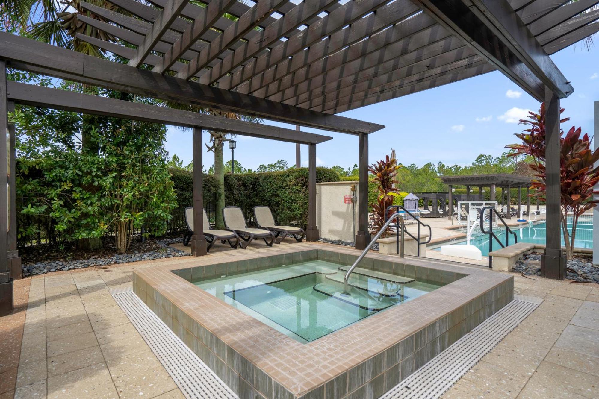 Cozy & Elegant 4Br Enchanted Townhouse - 1 Mile To Disney With Resort Pool, Gym, & Jacuzzi 奥兰多 外观 照片