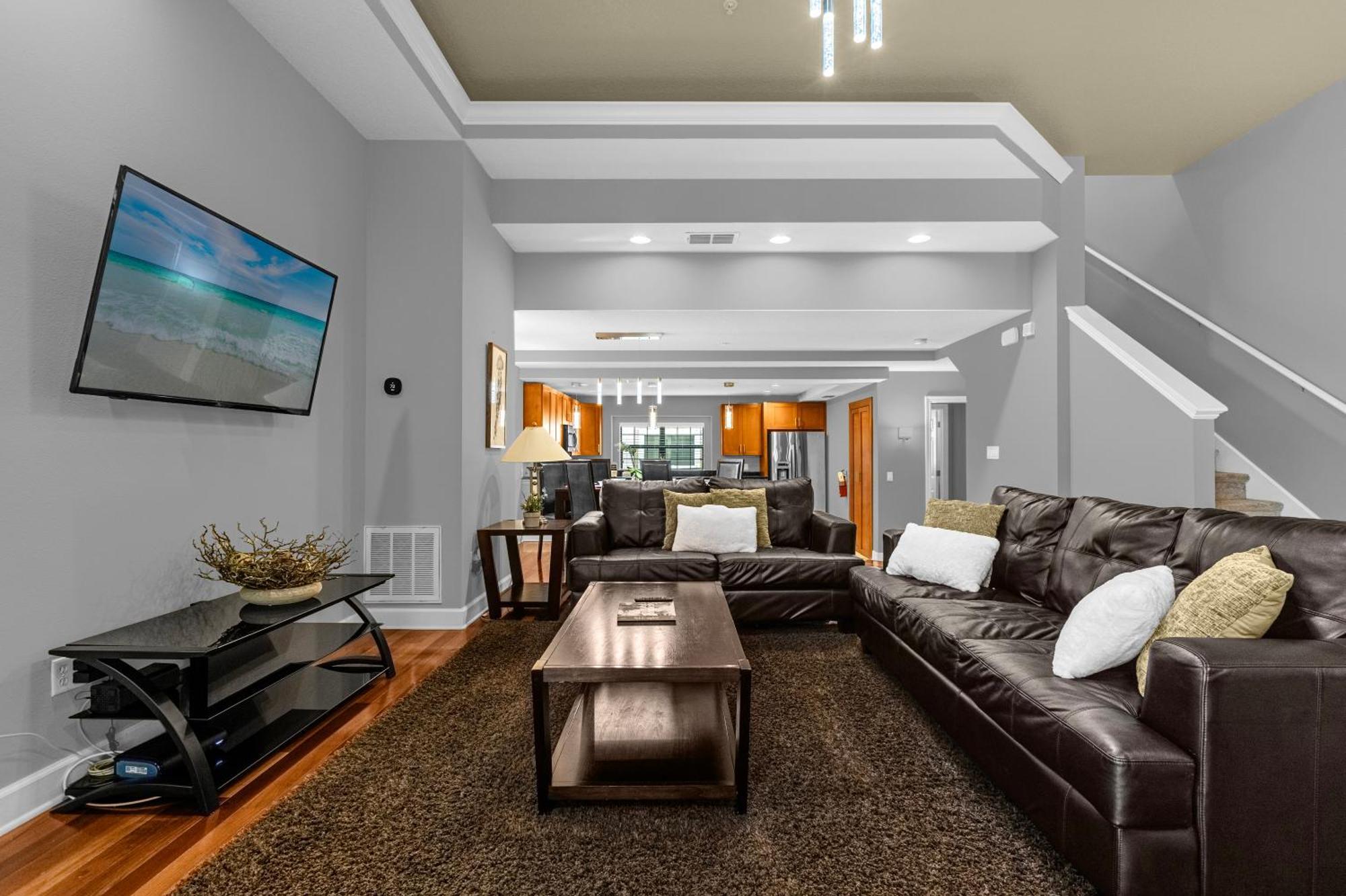Cozy & Elegant 4Br Enchanted Townhouse - 1 Mile To Disney With Resort Pool, Gym, & Jacuzzi 奥兰多 外观 照片