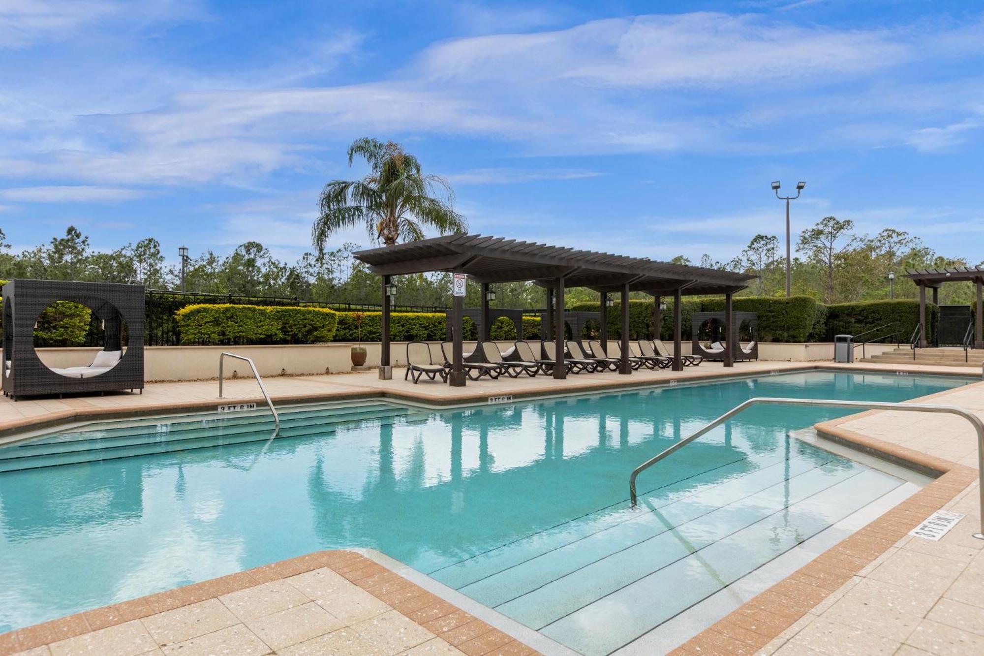 Cozy & Elegant 4Br Enchanted Townhouse - 1 Mile To Disney With Resort Pool, Gym, & Jacuzzi 奥兰多 外观 照片