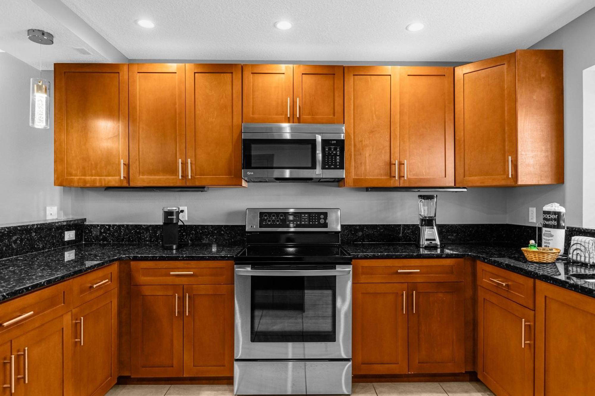 Cozy & Elegant 4Br Enchanted Townhouse - 1 Mile To Disney With Resort Pool, Gym, & Jacuzzi 奥兰多 外观 照片